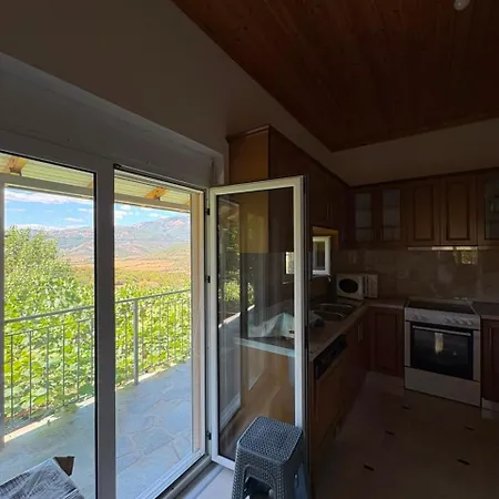 Mountain House Permet * Dracove