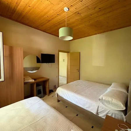 Mountain House Permet Dracove
