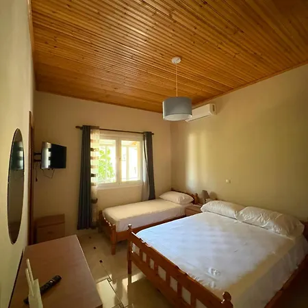 Mountain House Permet Lodge *